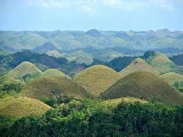 Burol in English: Definition of the Tagalog word burol.